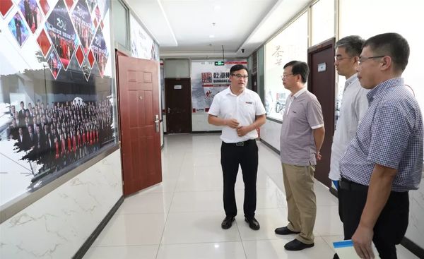 海港區(qū)政府領(lǐng)導蒞臨乾港 海港區(qū)政府領(lǐng)導蒞臨乾港